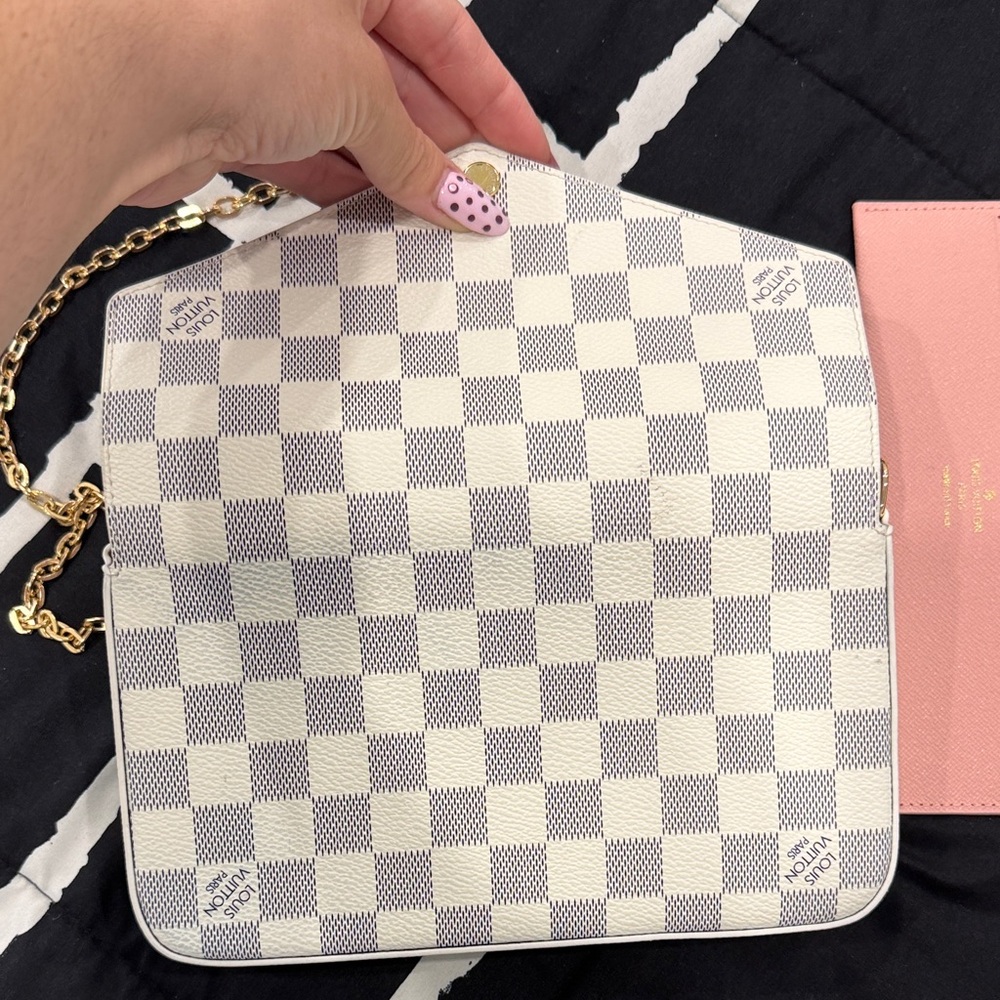 Checkered White and Gray Women's Bag - Picture 3 of 8